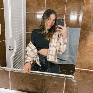 Meet your Posher, Monique